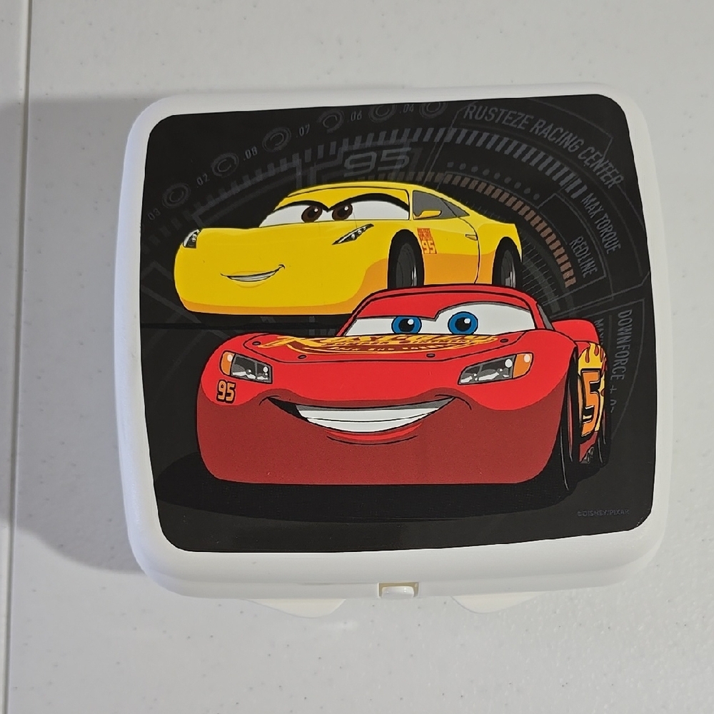 Tupperware Cars Sandwich Keeper